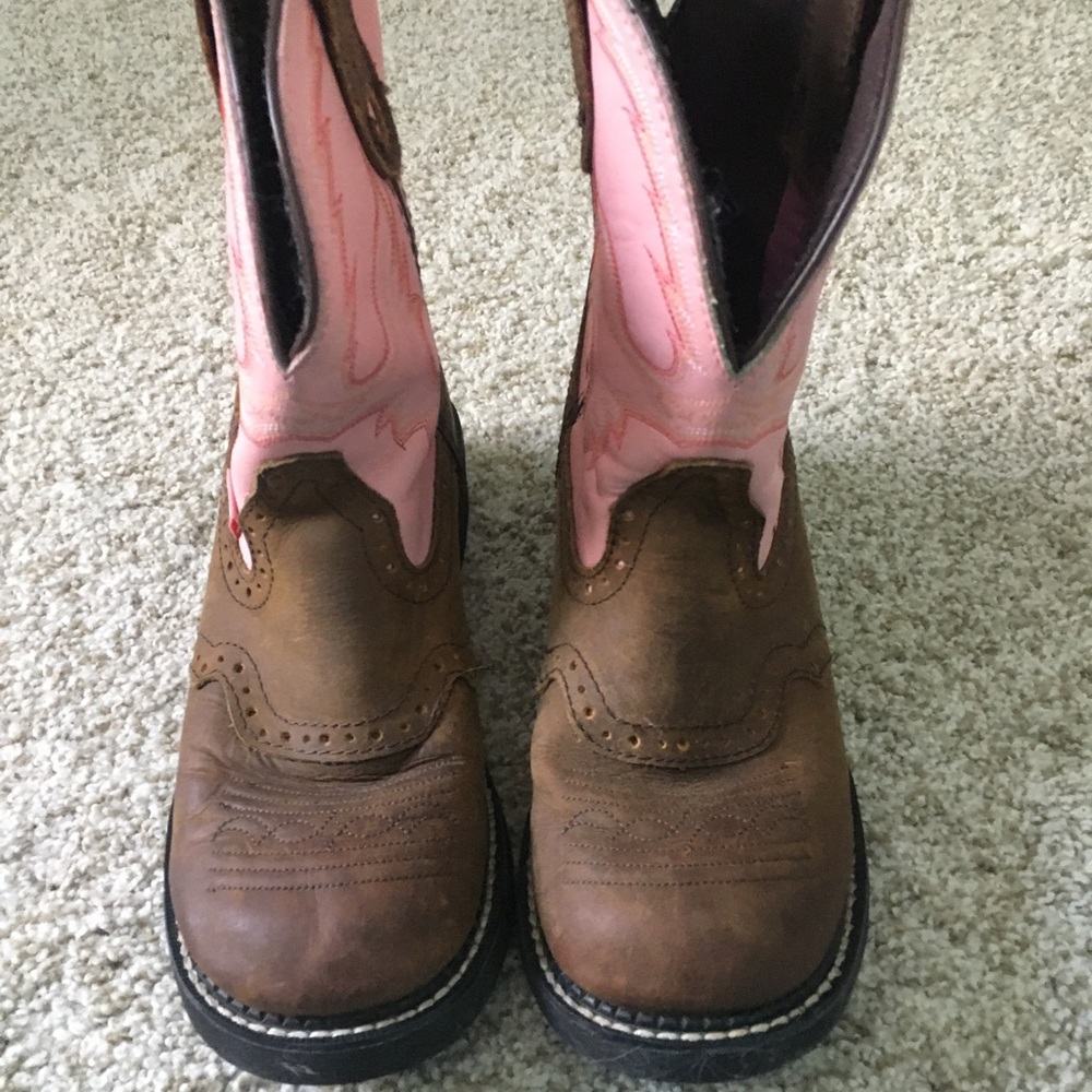 Pink Justin’s